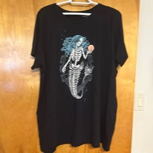 Torrid Heritage Classic Fit Tee - Skeleton Mermaid, Size 2, NWOT